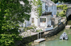 The Moorings